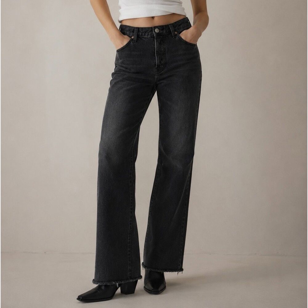 We The Free Pacifica Straight Leg Jeans Womens 24 Black Faded Raw Hem Button Fly